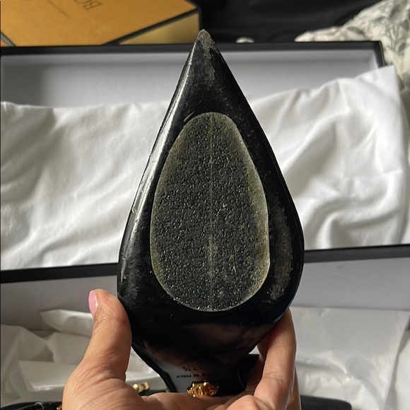 VERSACE SAFETY PIN PUMPS 37.5 - Picture 3 of 6